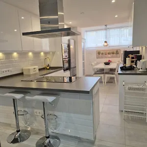 Apartamento Luxurious Three Bedroom Duplex Close To, Fuengirola